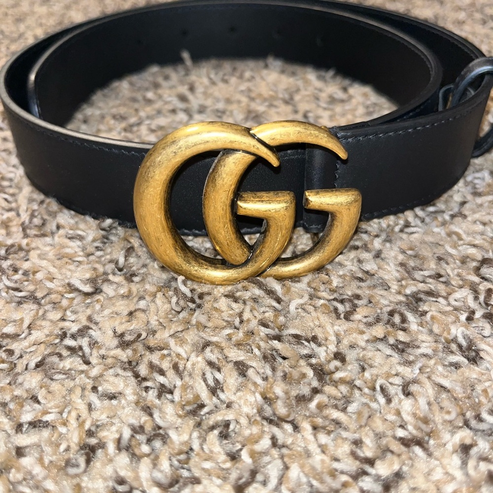 Gucci Black Belt with Gold GG Buckle